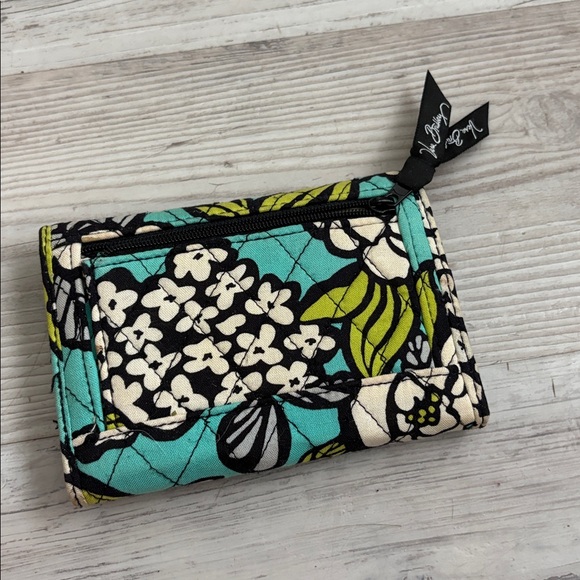 Vera Bradley Teal Blue Green Floral Trifold Wallet Snap Closure AUTHENTIC - Picture 6 of 10
